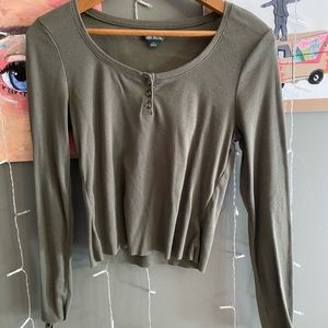 Cropped long sleeve
